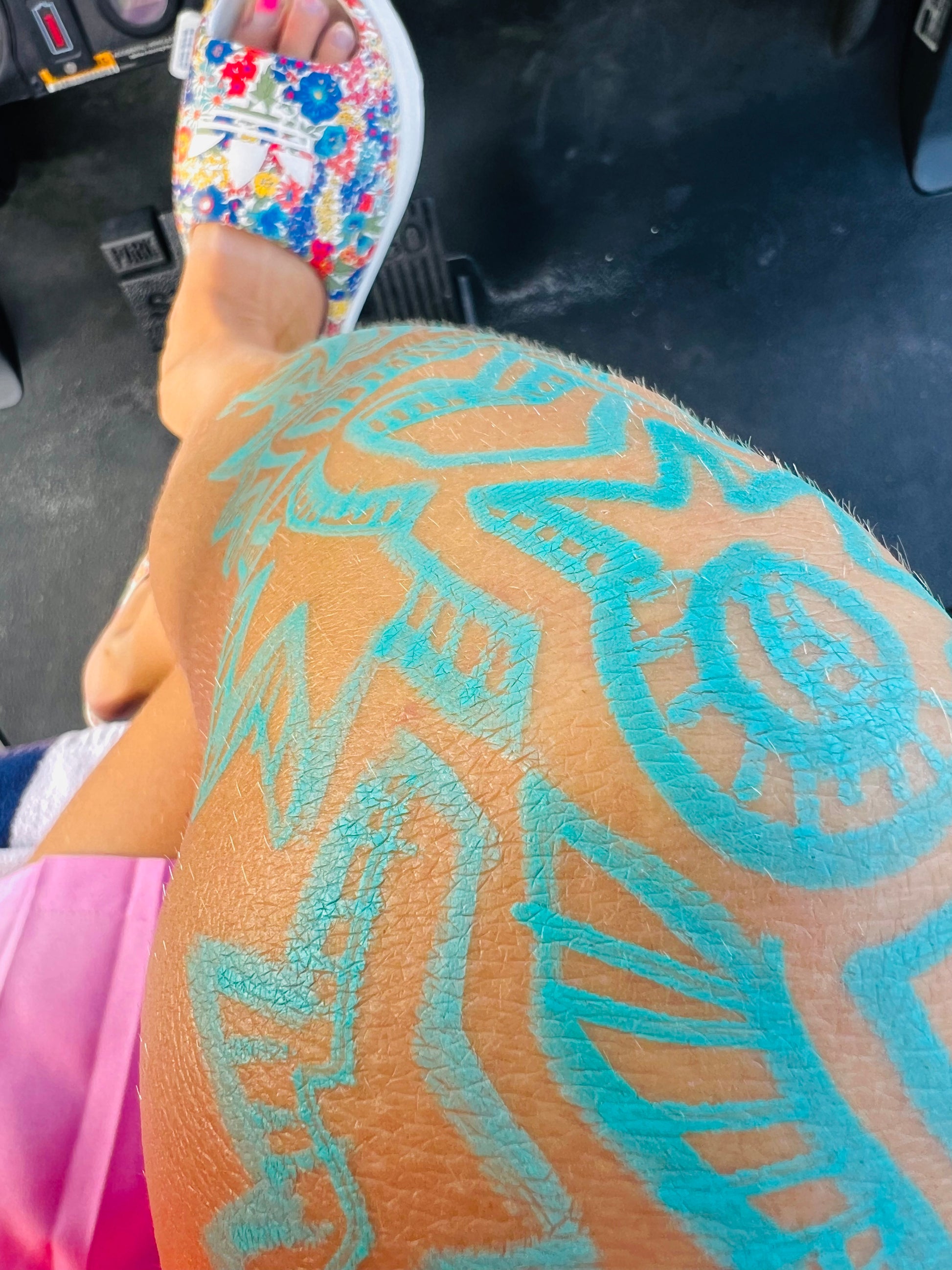 Turquoise Leg Aura Art